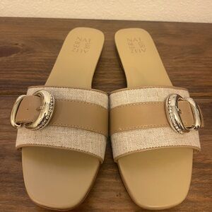 Naturalizer Neutral Beige-Tan Slide Sandals with Decorative Buckle